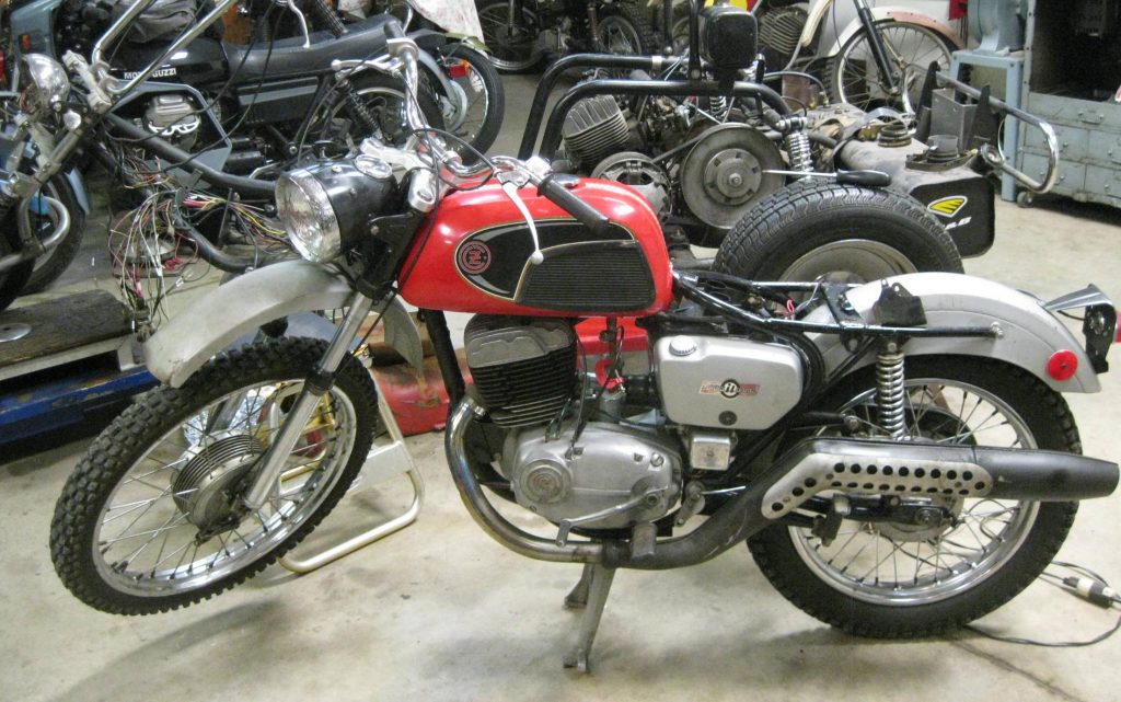 1972 CZ 175cc Trail